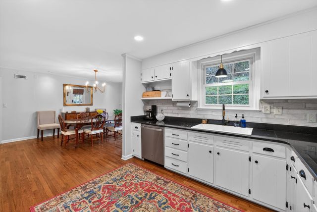 304 Cross Timbers Dr, Nashville, TN 37221