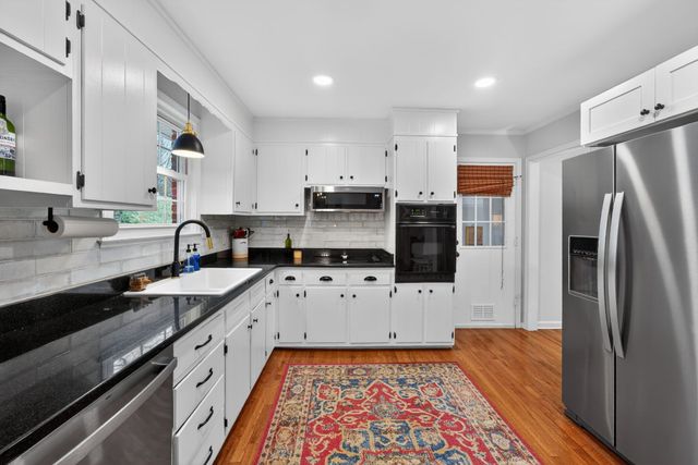 304 Cross Timbers Dr, Nashville, TN 37221