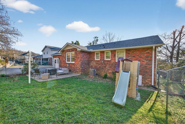 304 Cross Timbers Dr, Nashville, TN 37221