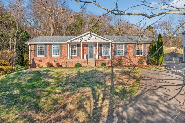 304 Cross Timbers Dr, Nashville, TN 37221