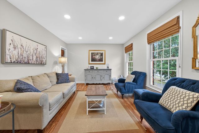 304 Cross Timbers Dr, Nashville, TN 37221