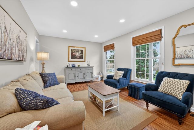 304 Cross Timbers Dr, Nashville, TN 37221