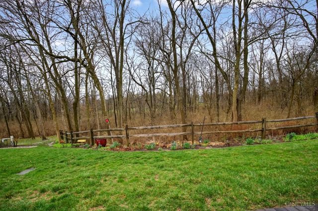 19 Shaker Run Road, Lebanon, OH 45036