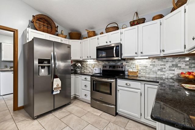 19 Shaker Run Road, Lebanon, OH 45036