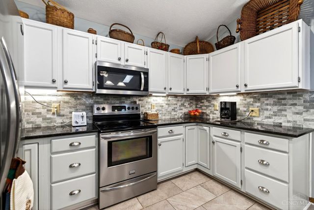 19 Shaker Run Road, Lebanon, OH 45036