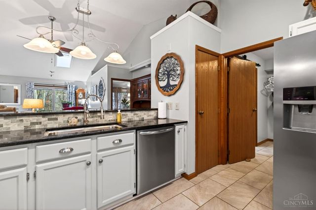 19 Shaker Run Road, Lebanon, OH 45036