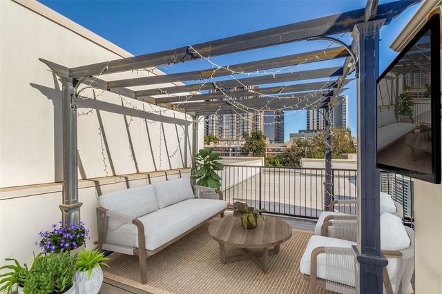 3210 Carlisle Street 37, Dallas, TX 75204