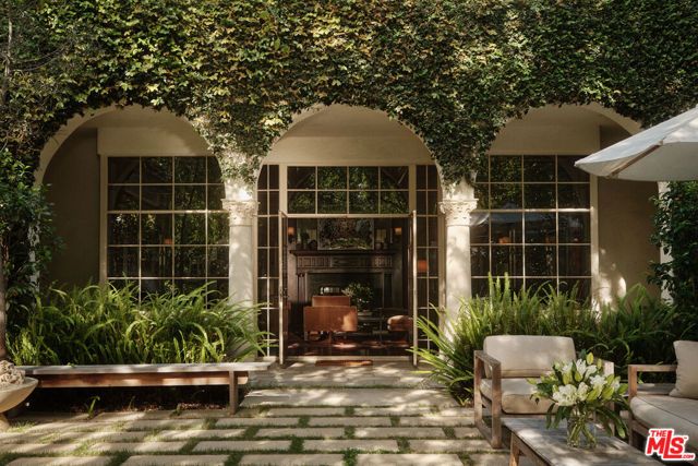 703 N Arden Drive, Beverly Hills, CA 90210