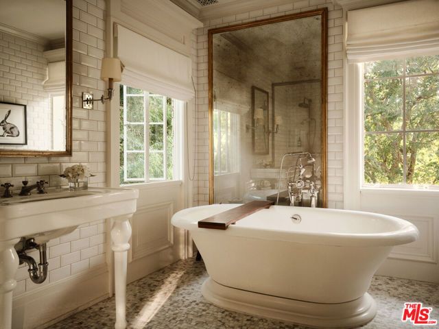 703 N Arden Drive, Beverly Hills, CA 90210