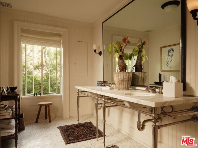 703 N Arden Drive, Beverly Hills, CA 90210