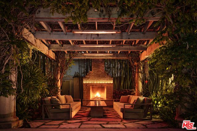 703 N Arden Drive, Beverly Hills, CA 90210
