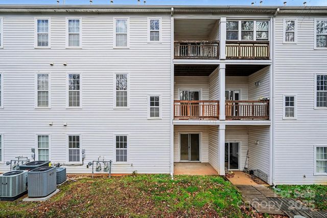 6812 Park Place Drive, Charlotte, NC 28262