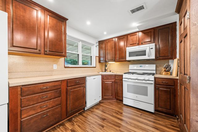91 Gerald Ave, Brockton, MA 02302