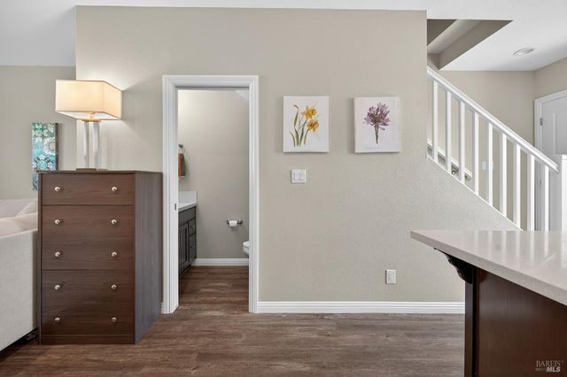 465 Miaterra Dr, Santa Rosa, CA 95407