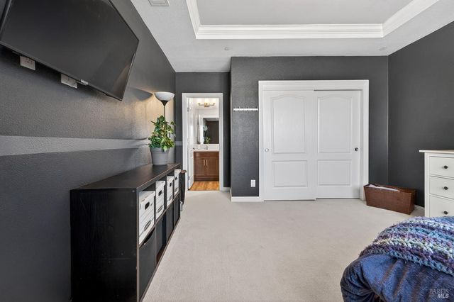 465 Miaterra Dr, Santa Rosa, CA 95407