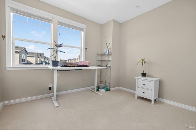 465 Miaterra Dr, Santa Rosa, CA 95407