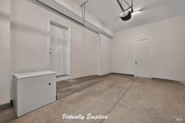 465 Miaterra Dr, Santa Rosa, CA 95407