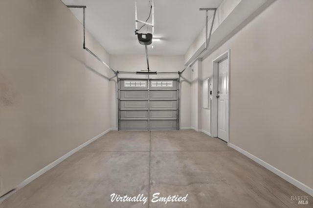 465 Miaterra Dr, Santa Rosa, CA 95407