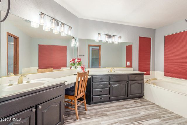 315 W MCNAIR Street, Chandler, AZ 85225