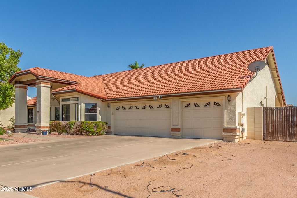 315 W MCNAIR Street, Chandler, AZ 85225 — photo 5