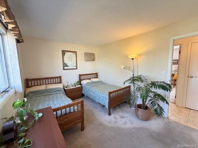 41 Charlotte Place, Plainview, NY 11803