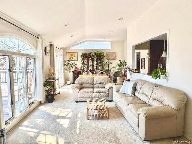 41 Charlotte Place, Plainview, NY 11803