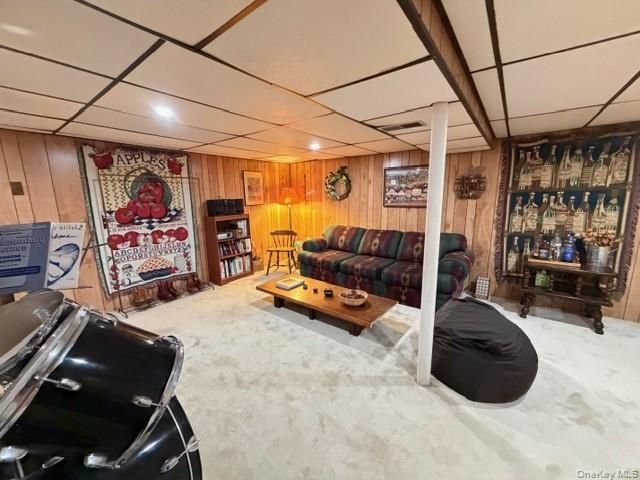 41 Charlotte Place, Plainview, NY 11803