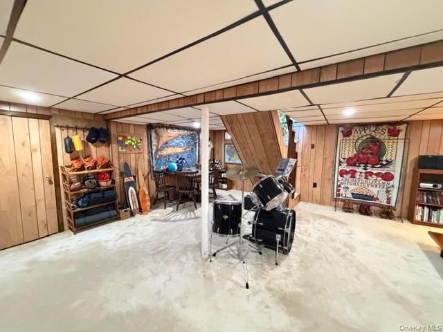 41 Charlotte Place, Plainview, NY 11803