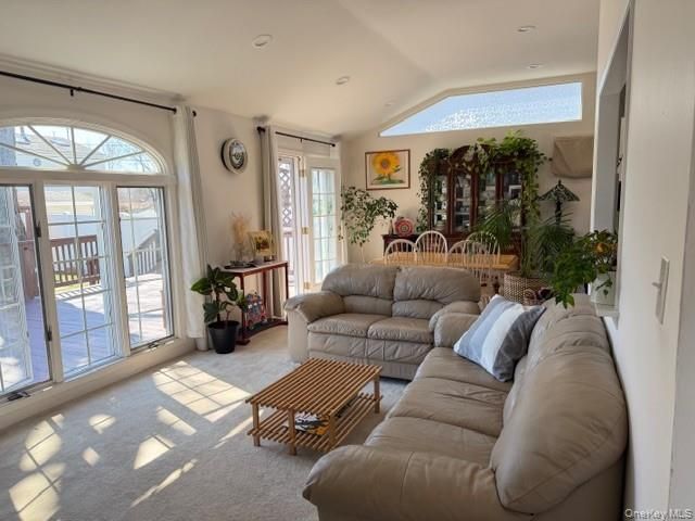 41 Charlotte Place, Plainview, NY 11803