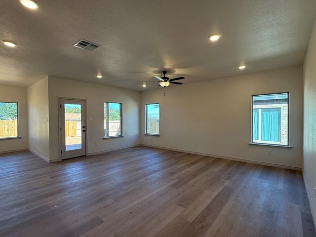 2702 Shirley Dr, Big Spring, TX 79720