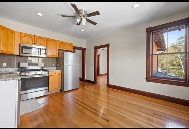 118 Elm St 2, Marlborough, MA 01752