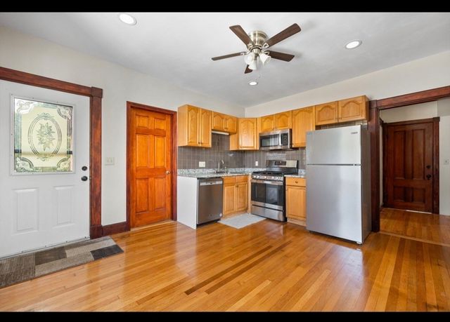 118 Elm St 2, Marlborough, MA 01752