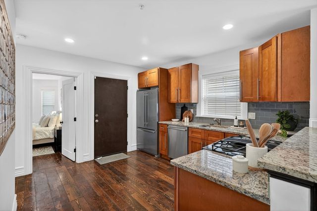 51 Vale St. 1, Boston, MA 02119