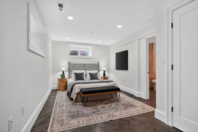 51 Vale St. 1, Boston, MA 02119