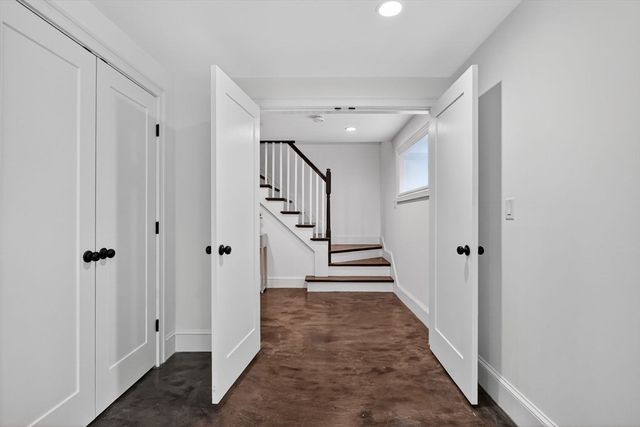 51 Vale St. 1, Boston, MA 02119