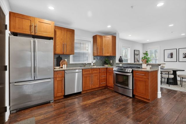 51 Vale St. 1, Boston, MA 02119