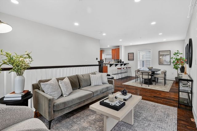 51 Vale St. 1, Boston, MA 02119