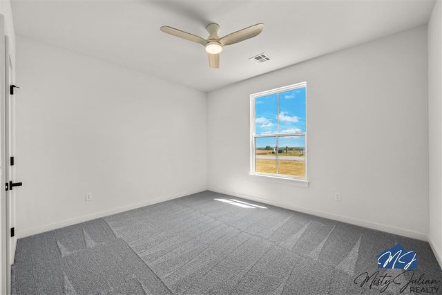 5430 NE Minnow Ln, Elgin, OK 73538