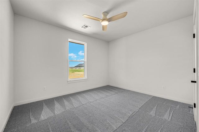 5430 NE Minnow Ln, Elgin, OK 73538