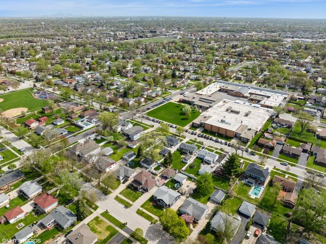 10807 Oak Avenue, Chicago Ridge, IL 60415