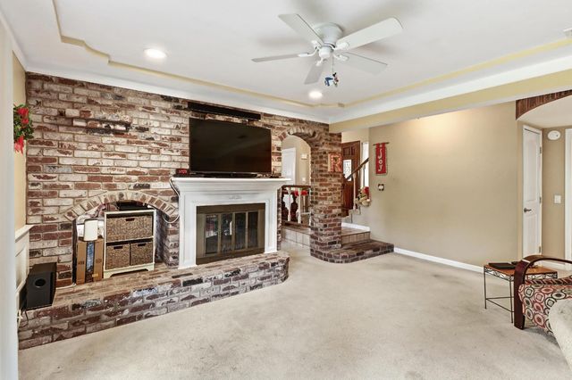 120 River Ridge Way, Folsom, CA 95630