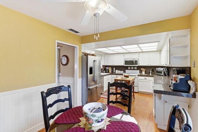 120 River Ridge Way, Folsom, CA 95630