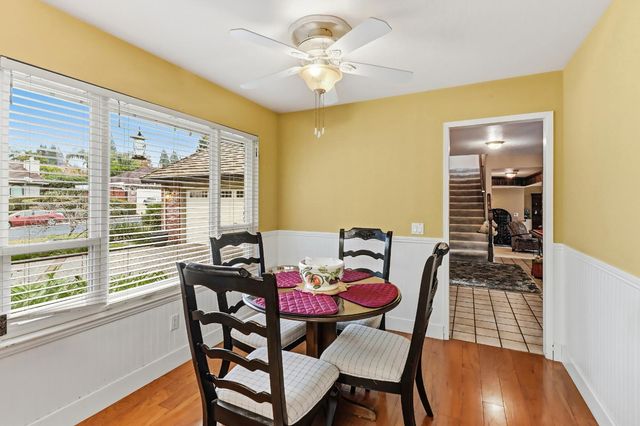 120 River Ridge Way, Folsom, CA 95630