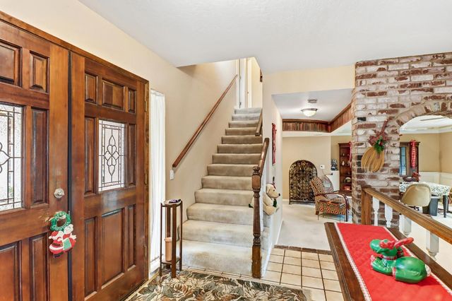 120 River Ridge Way, Folsom, CA 95630