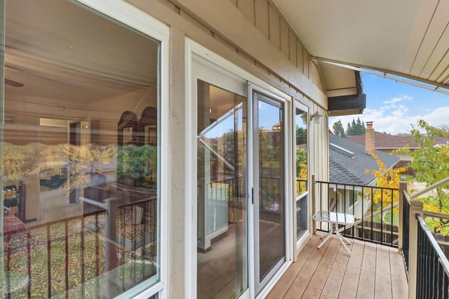 120 River Ridge Way, Folsom, CA 95630