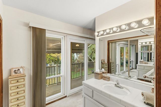 120 River Ridge Way, Folsom, CA 95630