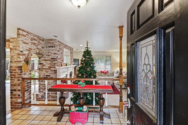 120 River Ridge Way, Folsom, CA 95630