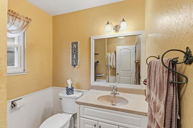 120 River Ridge Way, Folsom, CA 95630