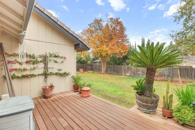 120 River Ridge Way, Folsom, CA 95630