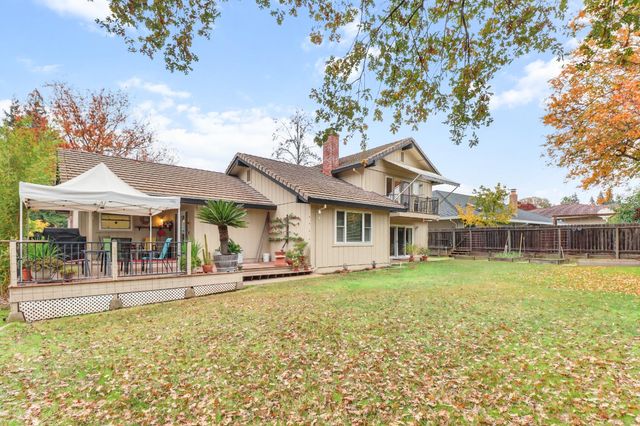 120 River Ridge Way, Folsom, CA 95630